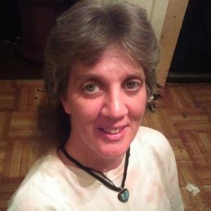 Meet your Posher, Carla